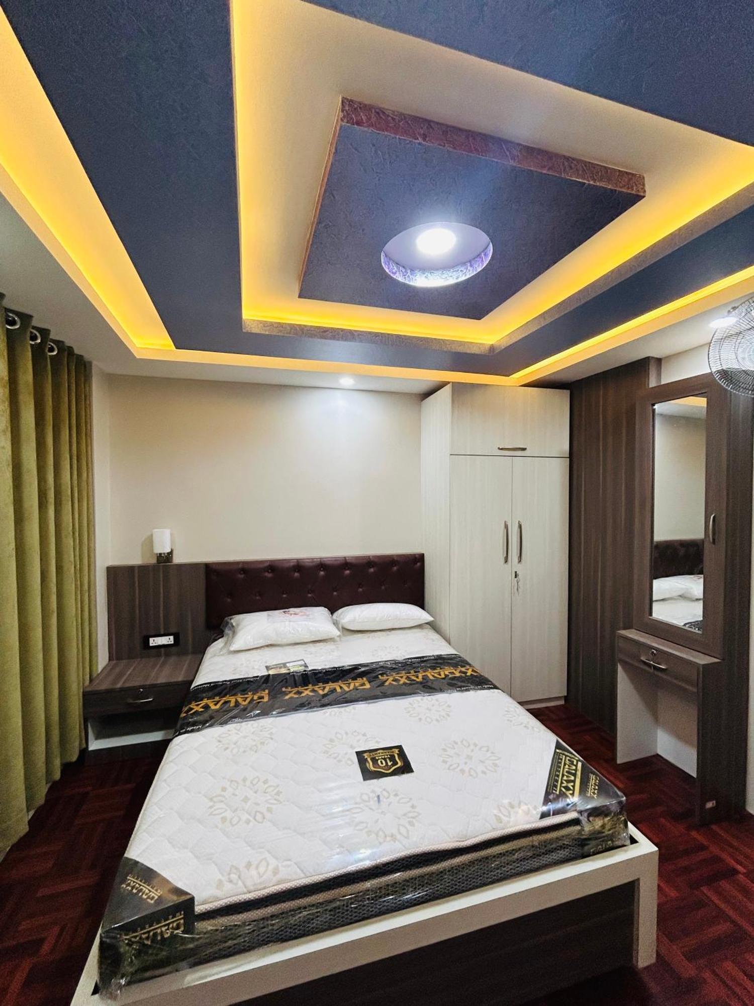 Applewood Inn Катманду Екстер'єр фото